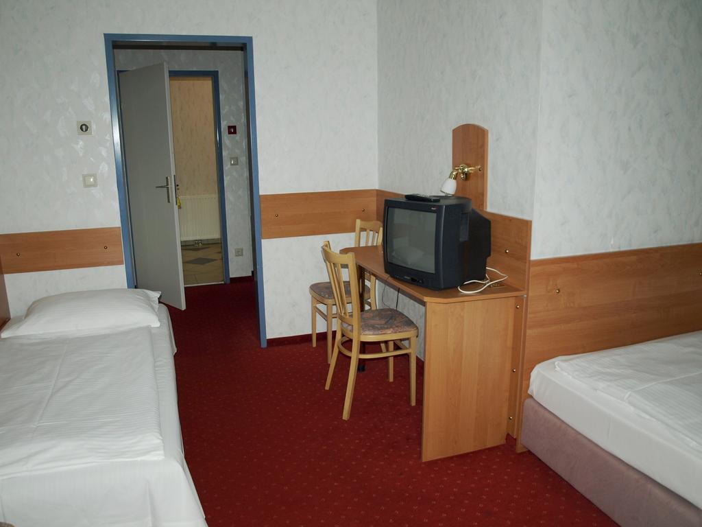 Hotel Stalehner Viena Quarto foto