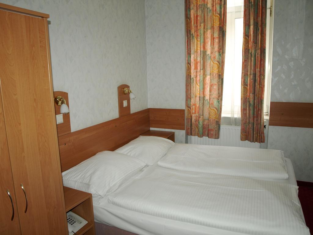 Hotel Stalehner Viena Quarto foto