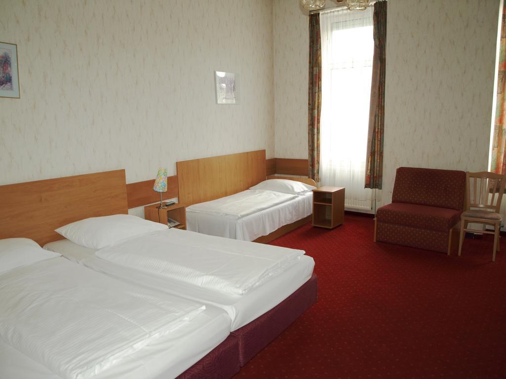 Hotel Stalehner Viena Quarto foto